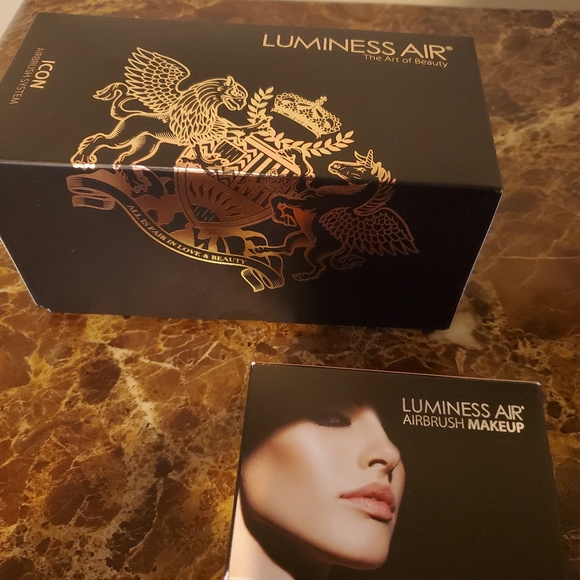 Luminess Air Brush Make up PRICE FIRM!!! - Picture 4 of 16